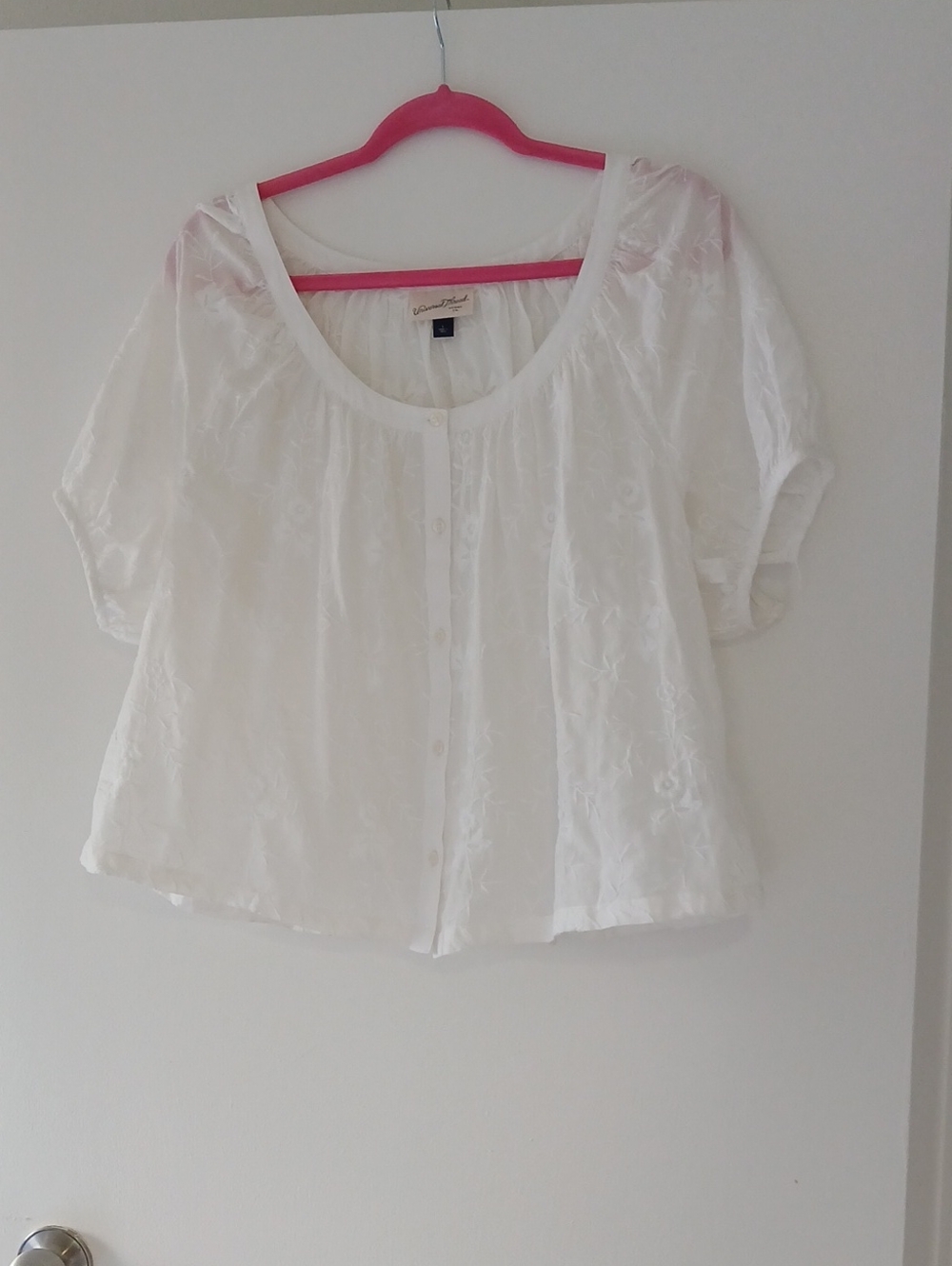 Universal Thread White Embroidered Short-Sleeve Button-Up Blouse Nwot L